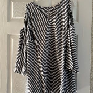 Soft Surroundings Cold shoulder blouse